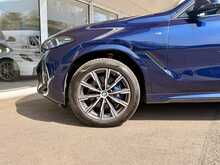 BMW X6 30D FINISHED IN TANZANITE BLUE