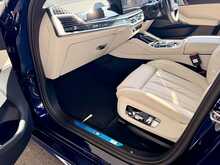 BMW X6 30D FINISHED IN TANZANITE BLUE