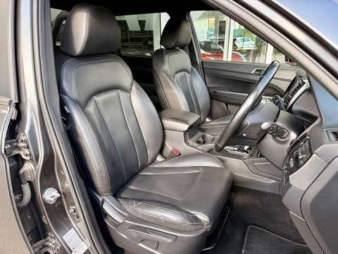 Musso  Pickup 2.2 Automatic Diesel