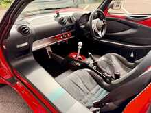 LOTUS ELISE SPORT 220 FINISHED IN ARDENT RED
