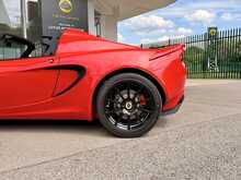 LOTUS ELISE SPORT 220 FINISHED IN ARDENT RED