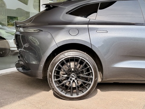 4.0 V8 SUV 5dr Petrol Auto 4WD Euro 6 (s/s) (550 ps)