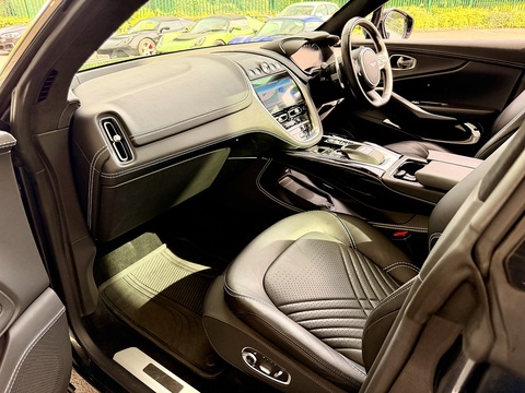 4.0 V8 SUV 5dr Petrol Auto 4WD Euro 6 (s/s) (550 ps)