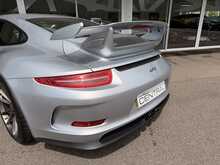 PORSCHE 911 GTS FINISHED IN RHODIUM SILVER