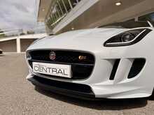 JAGUAR F-TYPE V6 BRITISH DESIGN EDITION GLACIER WHITE