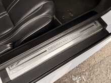 JAGUAR F-TYPE V6 BRITISH DESIGN EDITION GLACIER WHITE