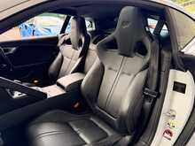 JAGUAR F-TYPE V6 BRITISH DESIGN EDITION GLACIER WHITE