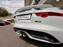 JAGUAR F-TYPE V6 BRITISH DESIGN EDITION GLACIER WHITE