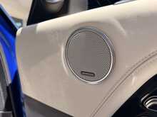 RANGE ROVER P525 SV AUTOBIOGRAPHY IN VELOCITY BLUE