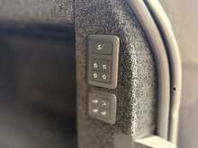 RANGE ROVER P525 SV AUTOBIOGRAPHY IN VELOCITY BLUE