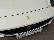 FERRARI CALIFORNIA FINISHED IN BIANCO AVUS