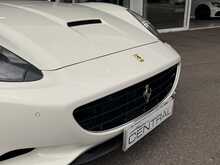 FERRARI CALIFORNIA FINISHED IN BIANCO AVUS