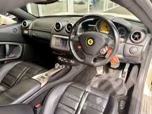FERRARI CALIFORNIA FINISHED IN BIANCO AVUS
