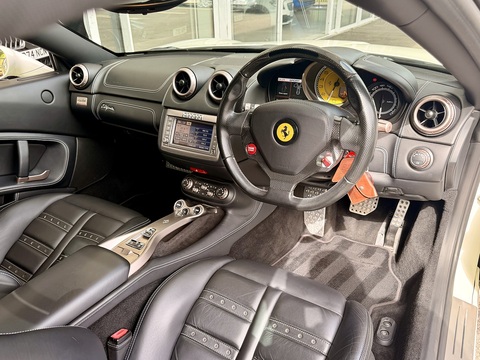 4.3 Convertible 2dr Petrol F1 DCT Euro 5 (453 bhp)