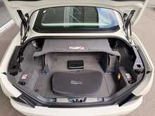 FERRARI CALIFORNIA FINISHED IN BIANCO AVUS