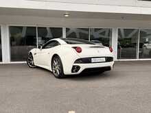 FERRARI CALIFORNIA FINISHED IN BIANCO AVUS
