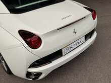 FERRARI CALIFORNIA FINISHED IN BIANCO AVUS