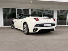 FERRARI CALIFORNIA FINISHED IN BIANCO AVUS