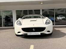 FERRARI CALIFORNIA FINISHED IN BIANCO AVUS