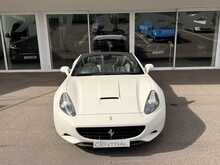 FERRARI CALIFORNIA FINISHED IN BIANCO AVUS