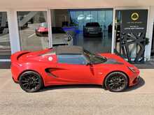 LOTUS ELISE SPORT 220 FINISHED IN ARDENT RED