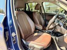 BMW X1 FINISHED IN PHYTONIC BLUE