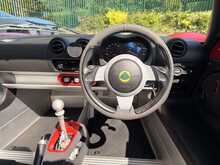 LOTUS ELISE CUP 250 FINISHED IN ARDENT RED