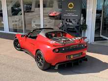 LOTUS ELISE CUP 250 FINISHED IN ARDENT RED
