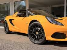 LOTUS ELISE SPORT 220 FINISHED IN SOLAR YELLOW