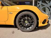 LOTUS ELISE SPORT 220 FINISHED IN SOLAR YELLOW