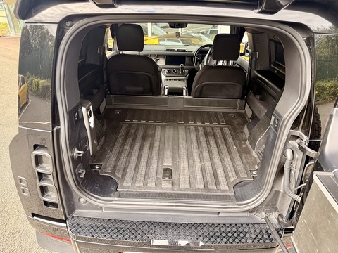3.0 D250 MHEV Hard Top SUV 3dr Diesel Auto 4WD SWB Euro 6 (s/s) (250 ps)
