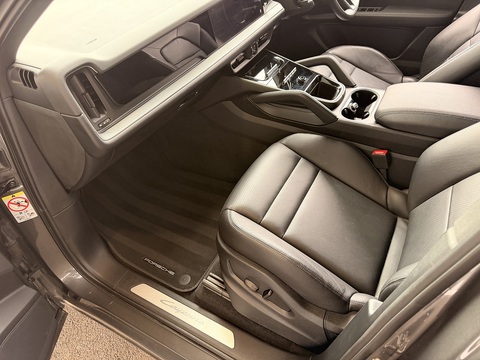 3.0 V6 E-Hybrid 25.9kWh SUV 5dr Petrol Plug-in Hybrid TiptronicS 4WD Euro 6 (s/s) (470 ps)