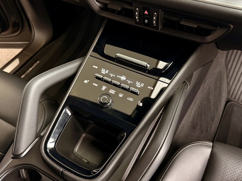 3.0 V6 E-Hybrid 25.9kWh SUV 5dr Petrol Plug-in Hybrid TiptronicS 4WD Euro 6 (s/s) (470 ps)