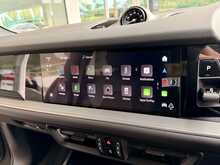 PORSCHE CAYENNE E HYBRID FINISHED IN QUARTZITE GREY