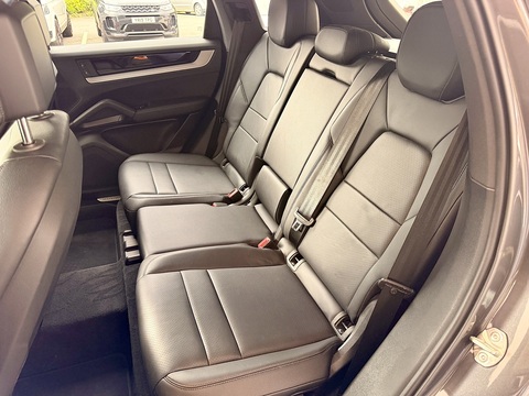 3.0 V6 E-Hybrid 25.9kWh SUV 5dr Petrol Plug-in Hybrid TiptronicS 4WD Euro 6 (s/s) (470 ps)