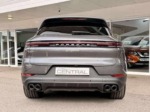 3.0 V6 E-Hybrid 25.9kWh SUV 5dr Petrol Plug-in Hybrid TiptronicS 4WD Euro 6 (s/s) (470 ps)