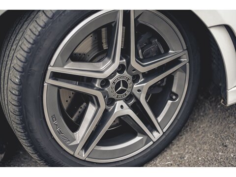 2.0 A250 AMG Line Hatchback 5dr Petrol 7G-DCT Euro 6 (s/s) (224 ps)