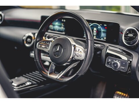 2.0 A250 AMG Line Hatchback 5dr Petrol 7G-DCT Euro 6 (s/s) (224 ps)