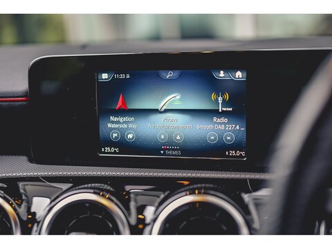 2.0 A250 AMG Line Hatchback 5dr Petrol 7G-DCT Euro 6 (s/s) (224 ps)