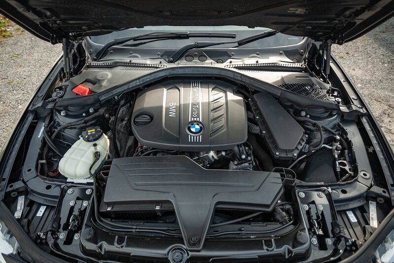 BMW 2.0 318d BluePerformance M Sport Touring 5dr Diesel Auto Euro 6 (s/s) (143 ps)