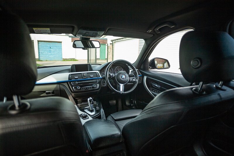 BMW 2.0 318d BluePerformance M Sport Touring 5dr Diesel Auto Euro 6 (s/s) (143 ps)