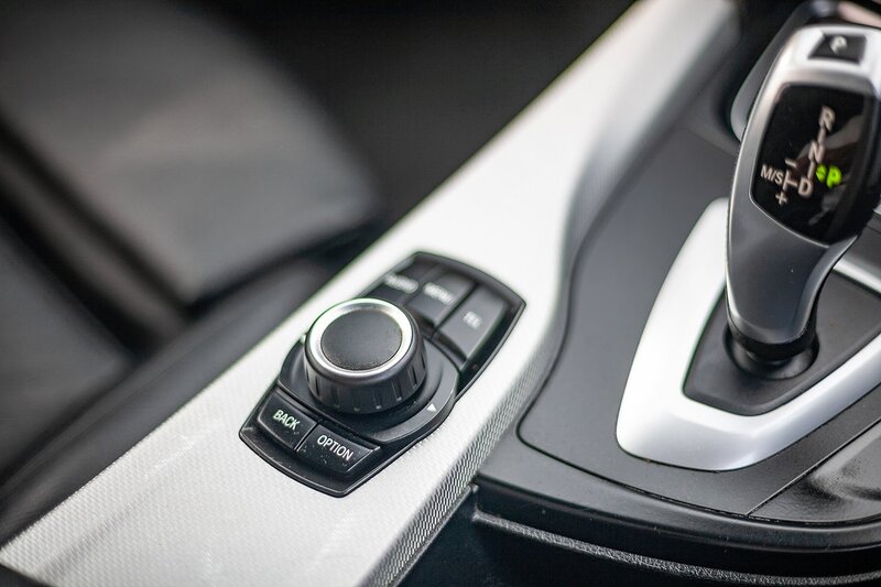 BMW 2.0 318d BluePerformance M Sport Touring 5dr Diesel Auto Euro 6 (s/s) (143 ps)