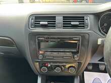 Volkswagen Jetta TDI BlueMotion Tech SE