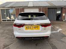 Jaguar XF d Portfolio