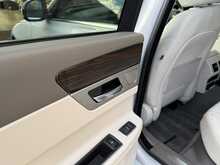 Jaguar XF d Portfolio
