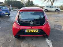 Toyota AYGO VVT-i x-play