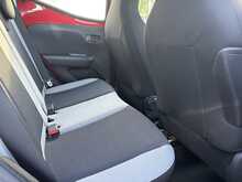 Toyota AYGO VVT-i x-play