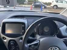 Toyota AYGO VVT-i x-play