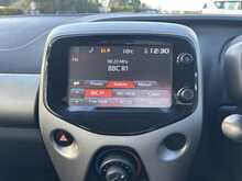 Toyota AYGO VVT-i x-play