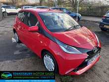 Toyota AYGO VVT-i x-play